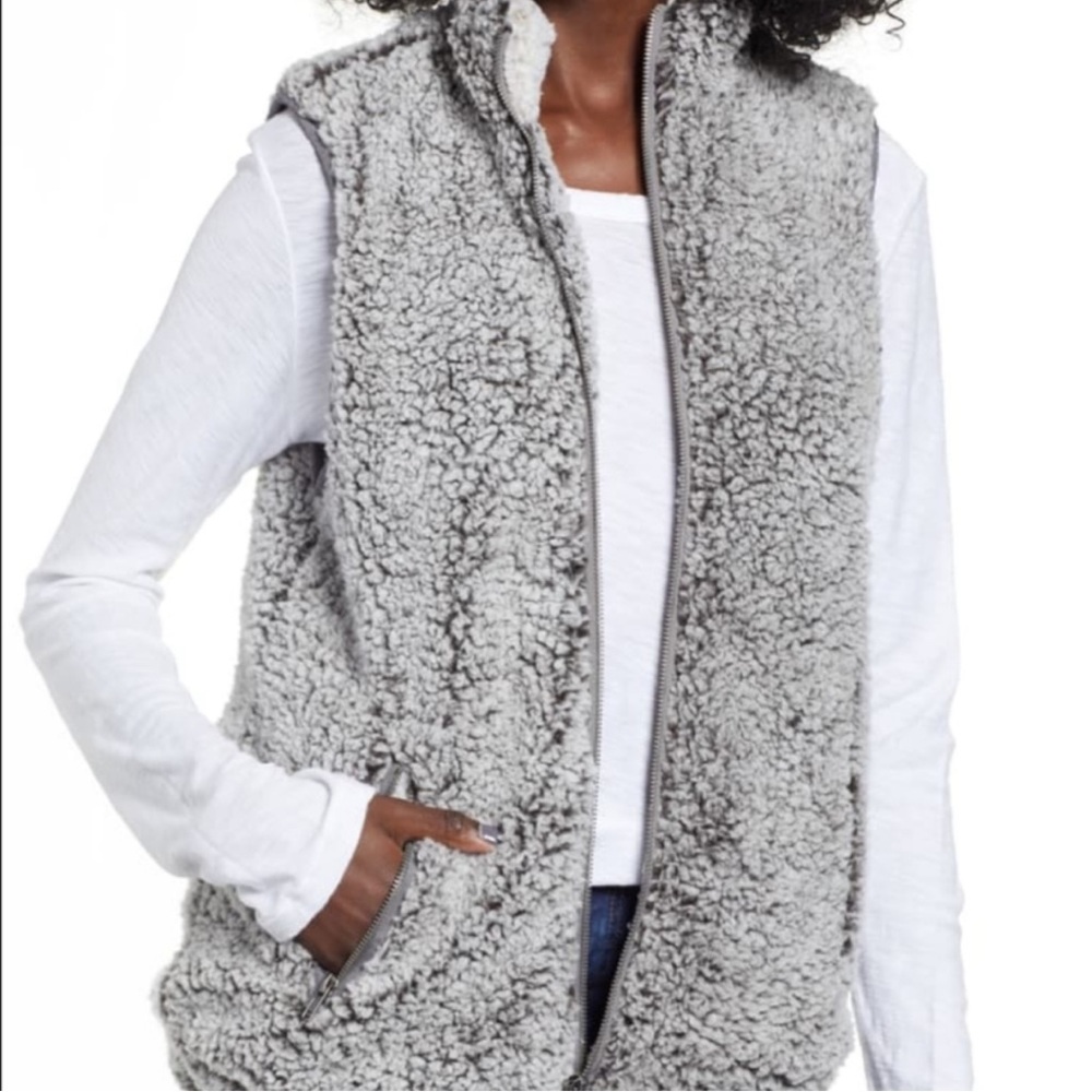 THREAD & SUPPLY WUBBY Sherpa VEST ZIP POCKETS multi color grey white